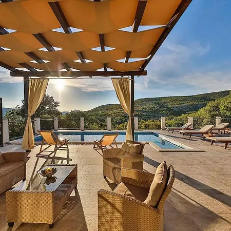 Luxury Villa